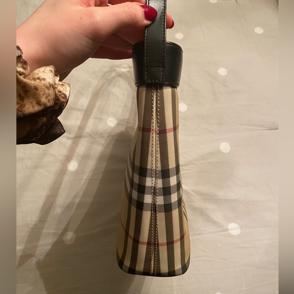 Burberry Coated Canvas Shoulder Bag - Picture 7 of 8